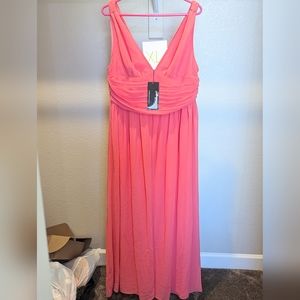 Nwt gorgeous salmon dress